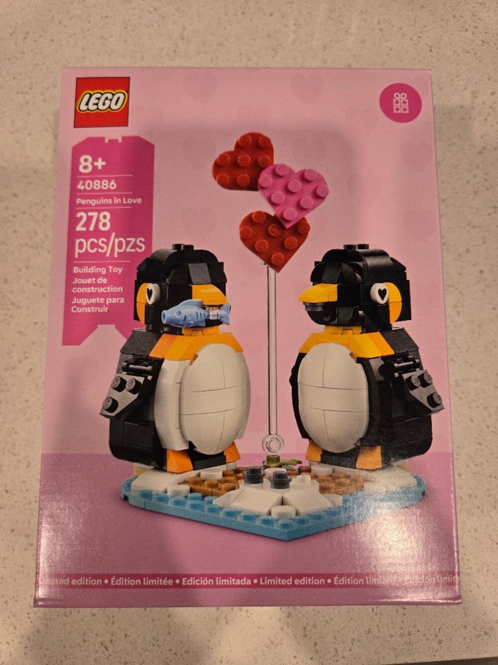 Lego #40886 Penguins in Love Limited Edition Set NIB